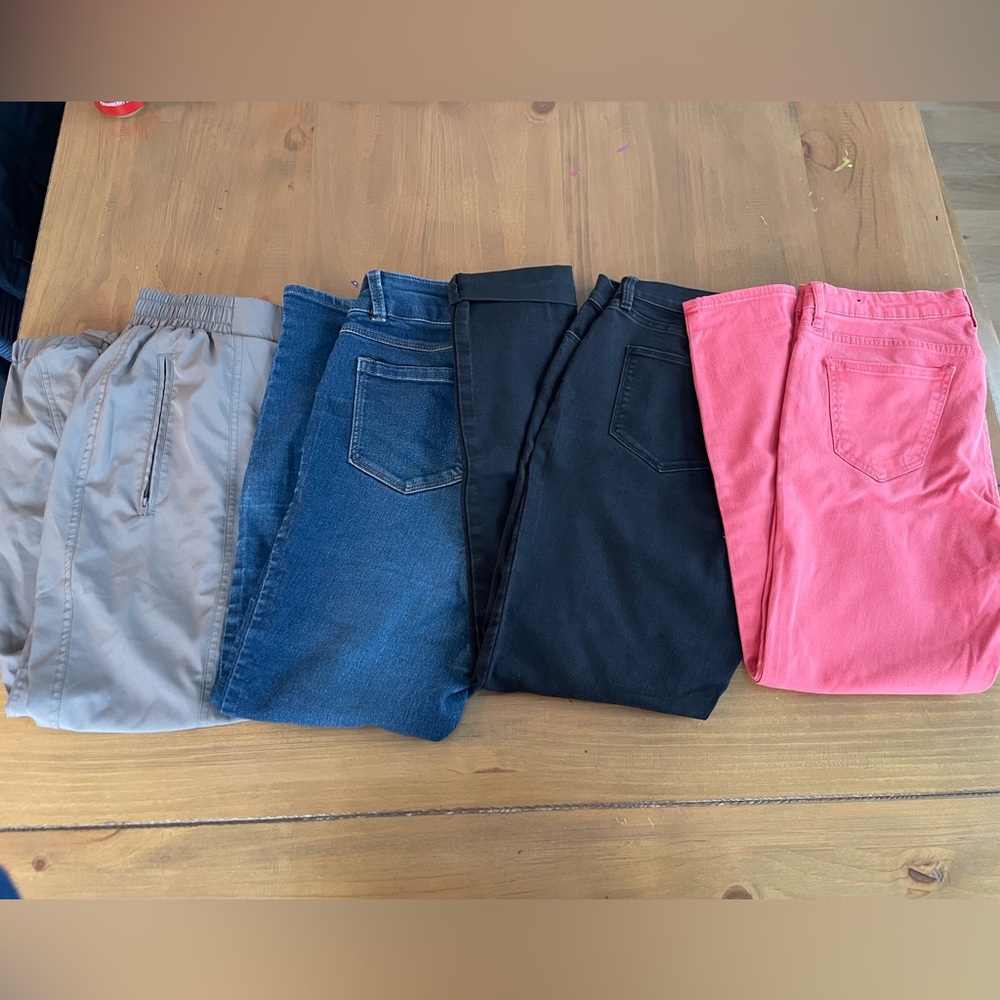 Women’s casual clothing bundle